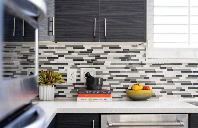 Luxury Oasis w/ Pool + Hot Tub, Fire Pit, Pool Table Flight Ave by Avantstay - Foto 49