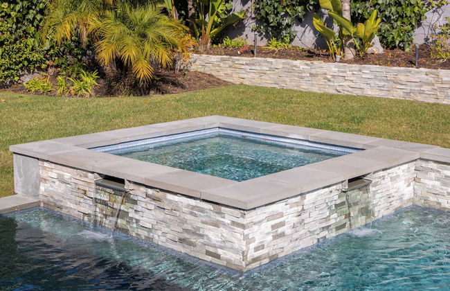 Luxury Oasis w/ Pool + Hot Tub, Fire Pit, Pool Table Flight Ave by Avantstay - Foto 37