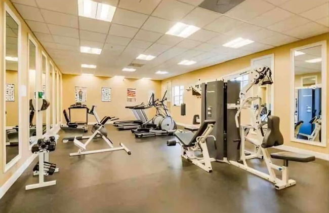 Brand New Disney Themed Oasis 2br Near Parks 2 Bedroom Townhouse by RedAwning - Foto 21