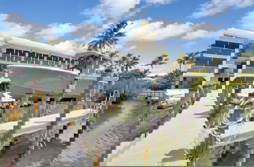 Foto 39 - 180 Degrees Of Ocean Views, Sitting On A Large Lagoon That Opens To Florida Bay 5 Bedroom Condo by RedAwning