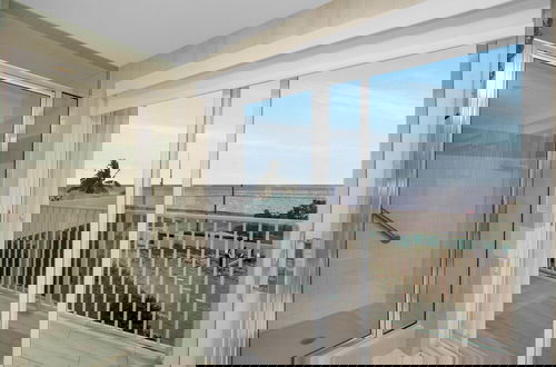 Foto 27 - 180 Degrees Of Ocean Views, Sitting On A Large Lagoon That Opens To Florida Bay 5 Bedroom Condo by RedAwning