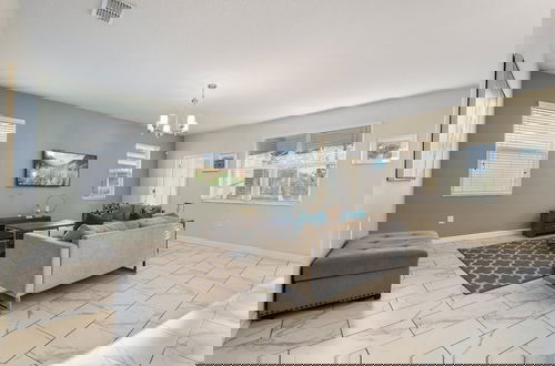 Foto 22 - Green View Villa: 6 Beds, Pool & Resort Access