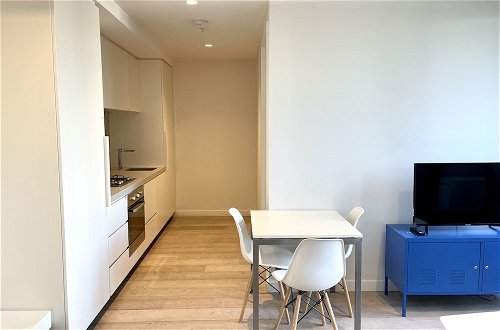 Photo 7 - Readyset Apartments at Empire