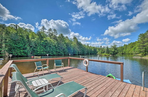 Foto 20 - Bolton Alderbrook Lodge w/ Private 10-acre Lake