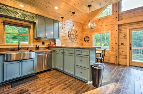 Photo 26 - Londonderry Chalet w/ Deck, Fire Pit & Views