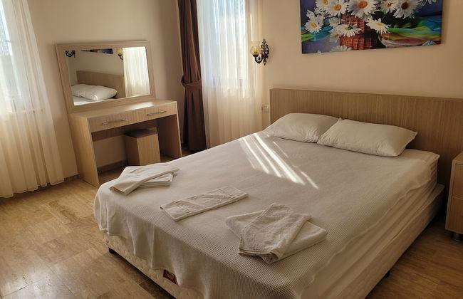 Oasis Apart Hotel - Photo 8