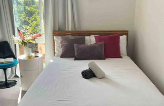 Foto 3 - Immaculate 1-bed Apartment in London