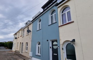 Foto 1 - Luxury Sea View Modernised Pembrokeshire Cottage