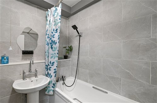 Photo 15 - Impeccable 1-bed Apartment in London