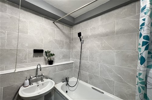 Photo 12 - Impeccable 1-bed Apartment in London