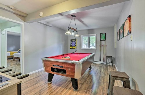 Foto 31 - East Stroudsburg Home w/ Game Room + Deck