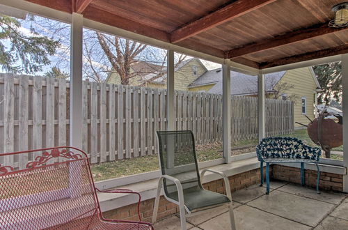 Foto 28 - Cozy Appleton Getaway w/ Screened-in Porch + Yard