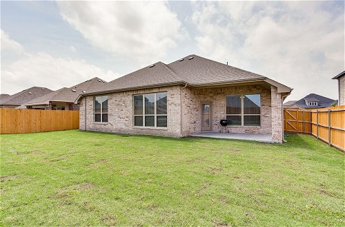 Foto 8 - Spacious Forney Home Rental w/ Game Room