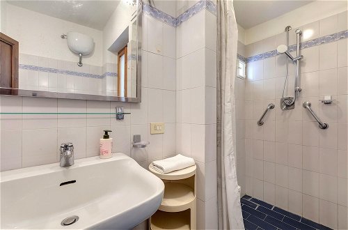 Photo 17 - Pepi 51 in Firenze With 2 Bedrooms and 2 Bathrooms