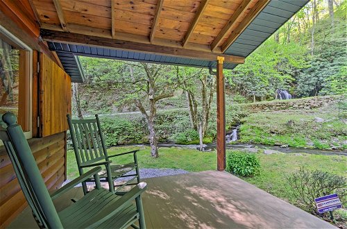 Foto 6 - Bryson City Cabin w/ Fire Pit on Coopers Creek