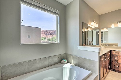 Photo 25 - Luxury Downtown Moab Townhome w/ Pool Access