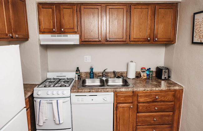 Convenient Apt W/shopping, Dining & Freeways - Foto 3