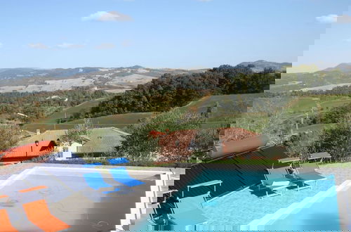 Foto 33 - Timeless Villa in Cagli With Garden and Swimming Pool