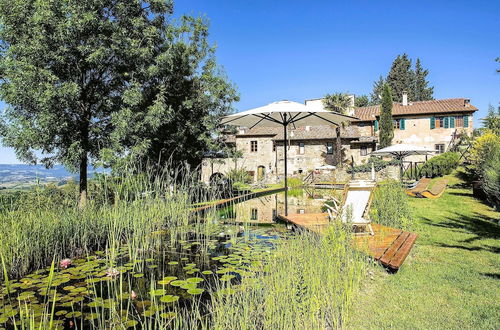 Photo 12 - Luxury Sustainability and Eco Pool in Style Apt