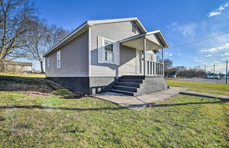 Foto 1 - Walkable Hopkinsville Home w/ Yard