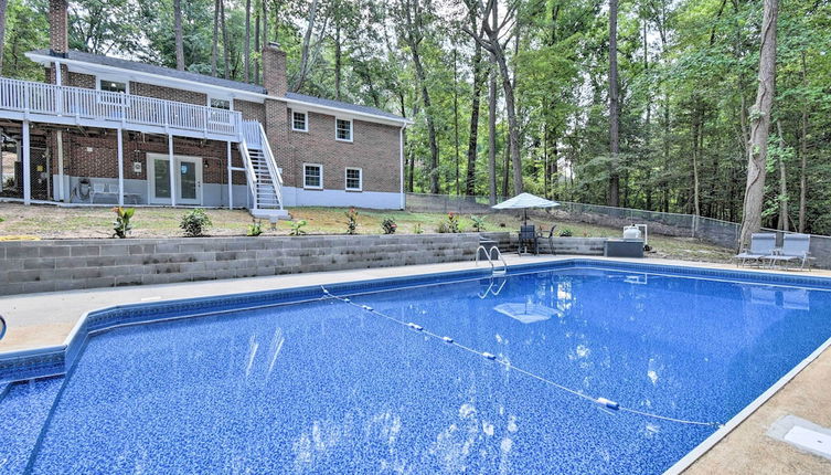 Foto 1 - Family-oriented Richmond Home w/ Private Pool