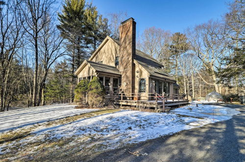 Foto 23 - Peaceful Goshen Cottage w/ Screened Porch & Views