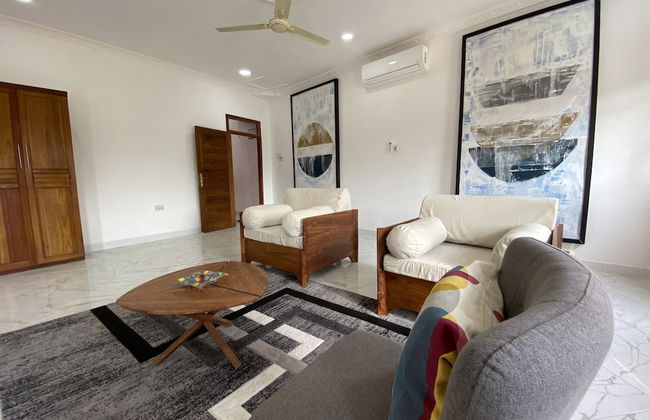 Tarawanda House - Photo 8