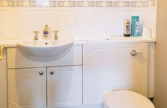Snug & Serene 2BD Flat - Roseburn - Foto 21
