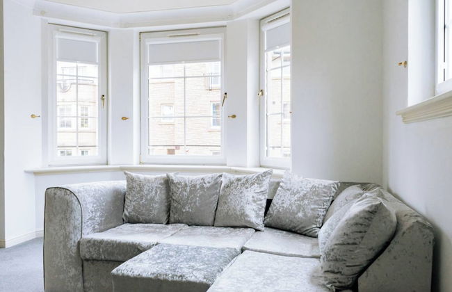 Snug & Serene 2BD Flat - Roseburn - Foto 14
