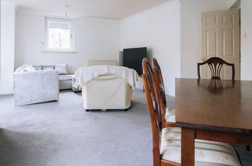 Photo 28 - Snug & Serene 2BD Flat - Roseburn