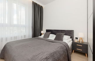 Photo 3 - Apartament Jutrzenki Warsaw by Renters