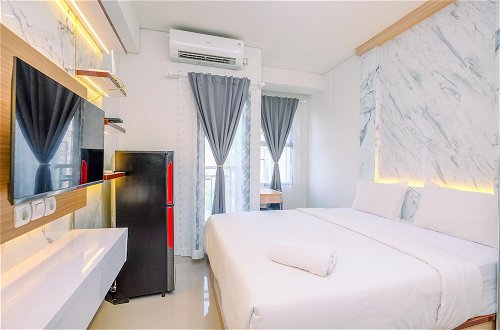 Photo 22 - Cozy Stay And New Furnished Studio At Transpark Cibubur Apartment