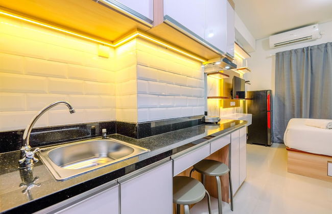 Cozy Stay And New Furnished Studio At Transpark Cibubur Apartment - Foto 7