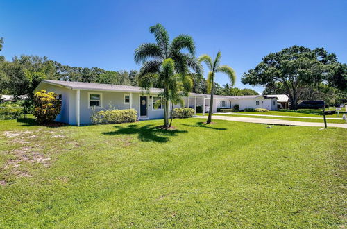 Photo 15 - Dog-friendly Vero Beach Retreat w/ Porch & Grill