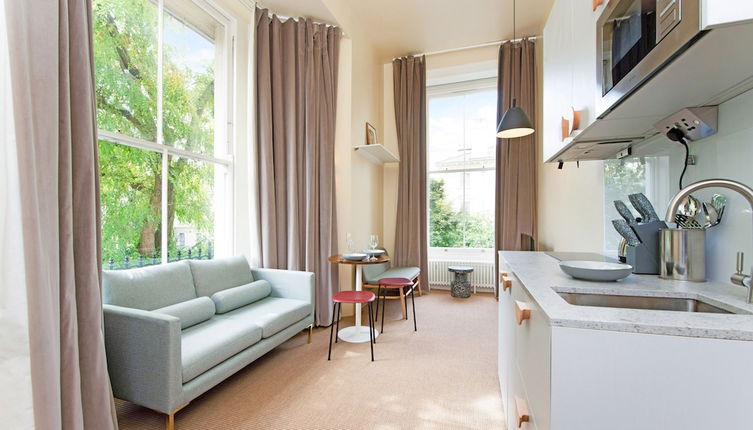 Photo 1 - Superb Studio Apartment With Garden Views Near Camden