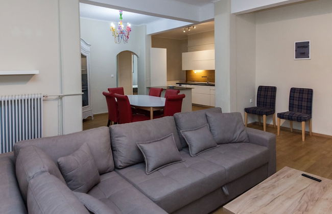 Family Friendly Comfort 3 Bd in Kifisia - Photo 24