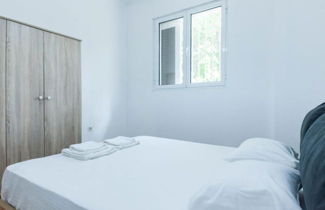 Family Friendly Comfort 3 Bd in Kifisia - Photo 9