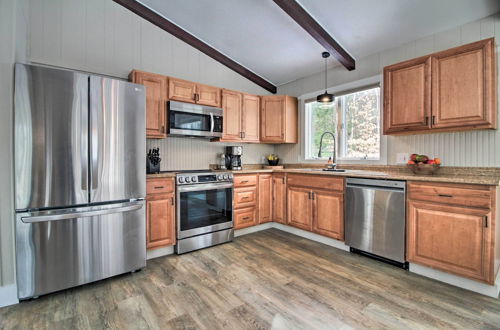 Photo 5 - Inviting Vermont Cabin On Mount Ascutney