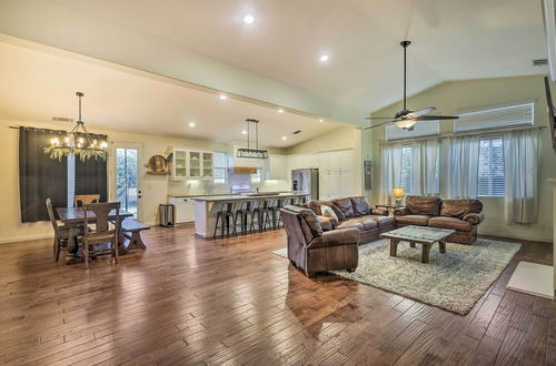 Photo 21 - Spacious Bakersfield Home w/ Outdoor Pool