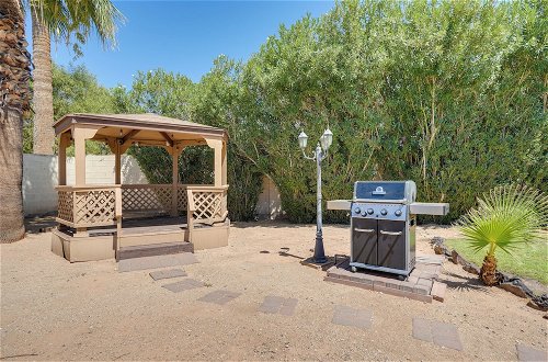 Foto 13 - Home W/pool, Patio, & Grill: 10mi to Camelback Mtn
