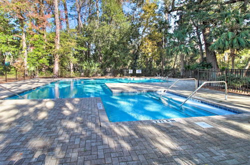 Photo 2 - Spacious Home 1 Mile to Beach Club & Harbour Town