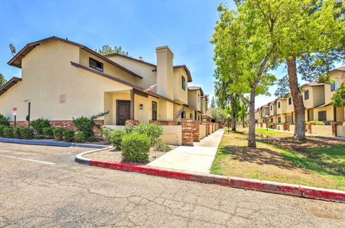 Photo 12 - Vibrant Gilbert Gem: Community Pool & Hot Tub