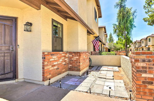 Photo 18 - Vibrant Gilbert Gem: Community Pool & Hot Tub