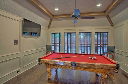 Foto 16 - Family-friendly Home w/ Pool Table, Patio, & Grill