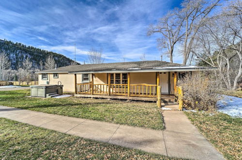 Foto 1 - Dolores Ranch Cabin w/ Hot Tub & 1-acre Yard