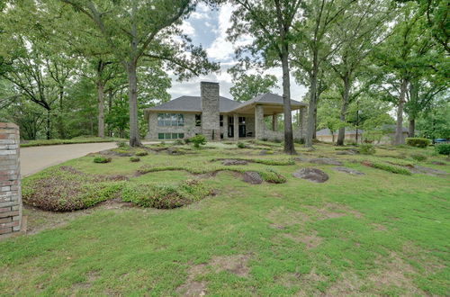 Photo 35 - Lakefront Pittsburg Villa w/ Private Pool