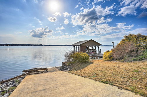 Photo 2 - Charming Weiss Lake Apartment w/ Boat Slip