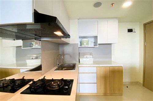 Photo 15 - Best Deal And Restful 3Br Meikarta Apartment