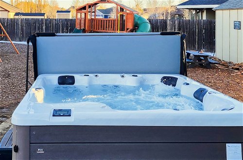 Foto 9 - Classy Bellemont Home w/ Hot Tub & Playground