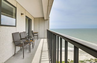 Foto 1 - Mod Myrtle Beach Resort Condo w/ Beach Access